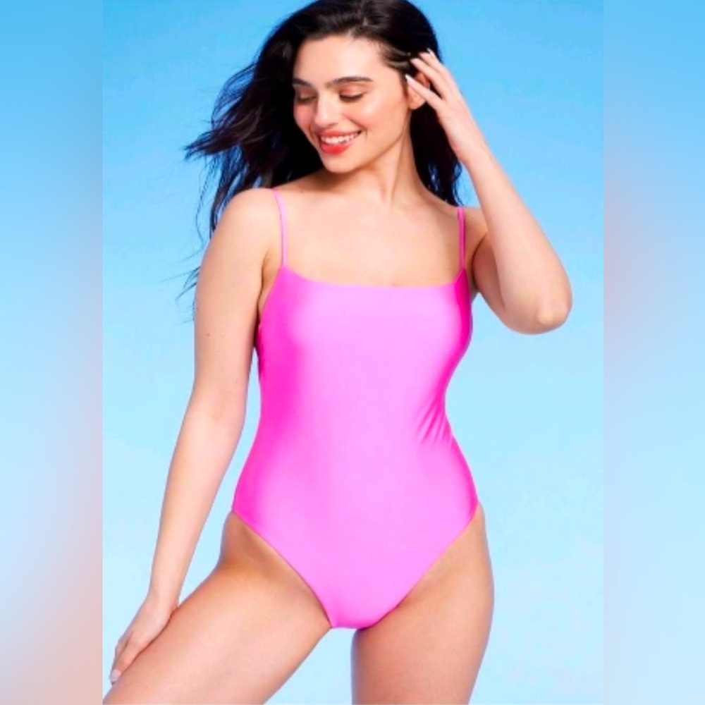 Shade & Shore Barbie Pink One Piece Swimsuit, Size Medium - NWT - Picture 1 of 12